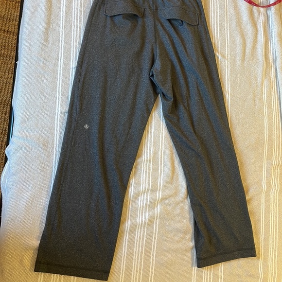Lululemon size small wide leg pants - Picture 8 of 10